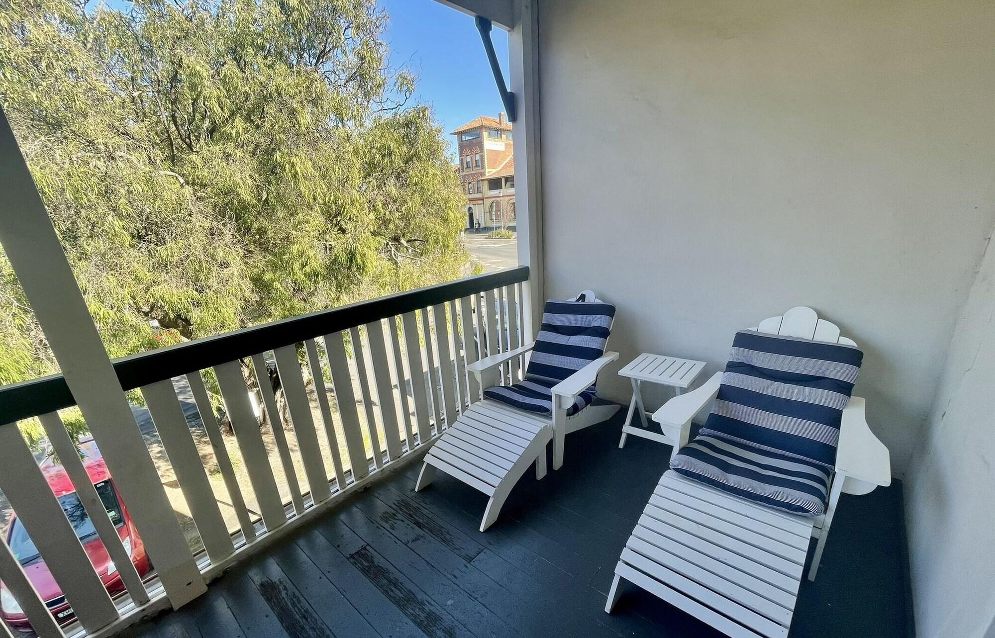 Athelstane House 4* Queenscliff